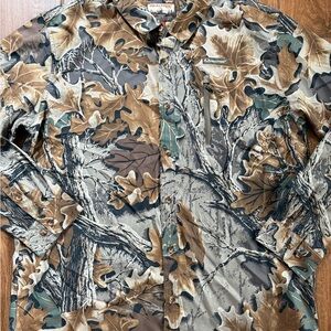 Real tree Camo Leaf Print Button-Up Shirt - men’s large